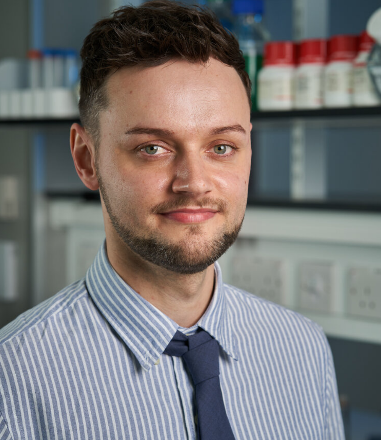 Dr Lee Jones